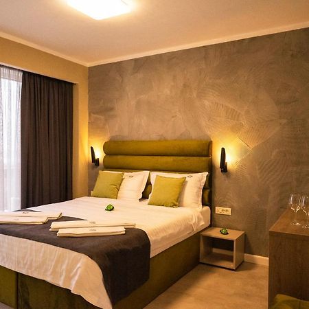 Lotus Exclusive Bed and Breakfast Năvodari Eksteriør billede